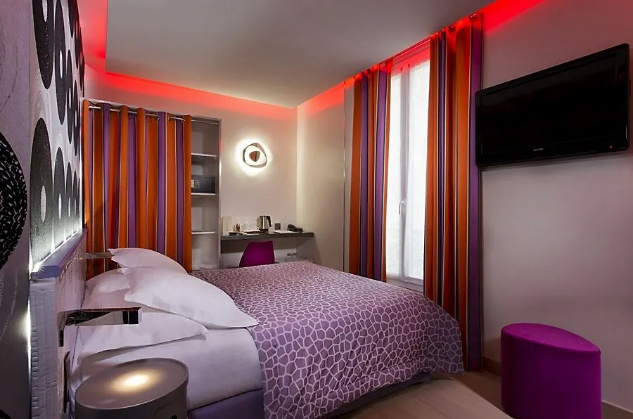 Wyld Saint Germain Hotel